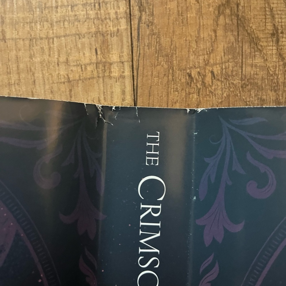 Fairyloot The Crimson Moth - Picture 6 of 10